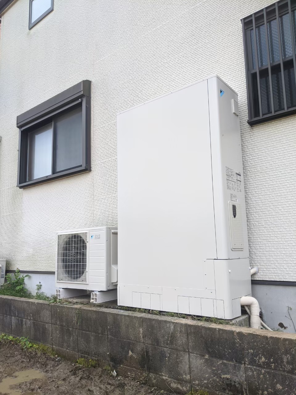 群馬県高崎市東町エコキュート交換工事E様